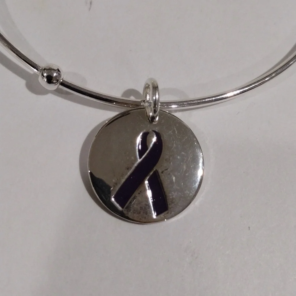 Vantel Pearls Silver Bracelet w/ Purple Awareness Ribbon Charm – 7.5